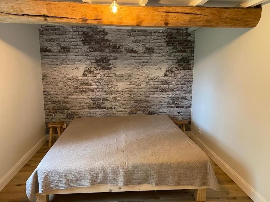 Photo of Bedroom in Poeke