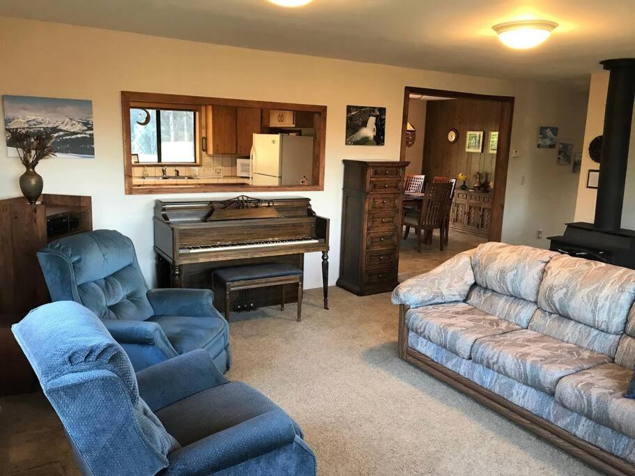 Photo of Livingroom in Midpines
