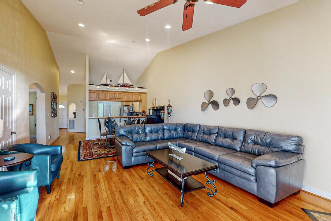 Photo of Livingroom in Huddleston