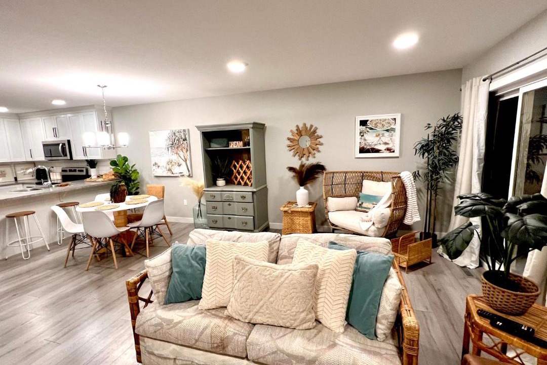 Photo of Livingroom in Sylvan Lake