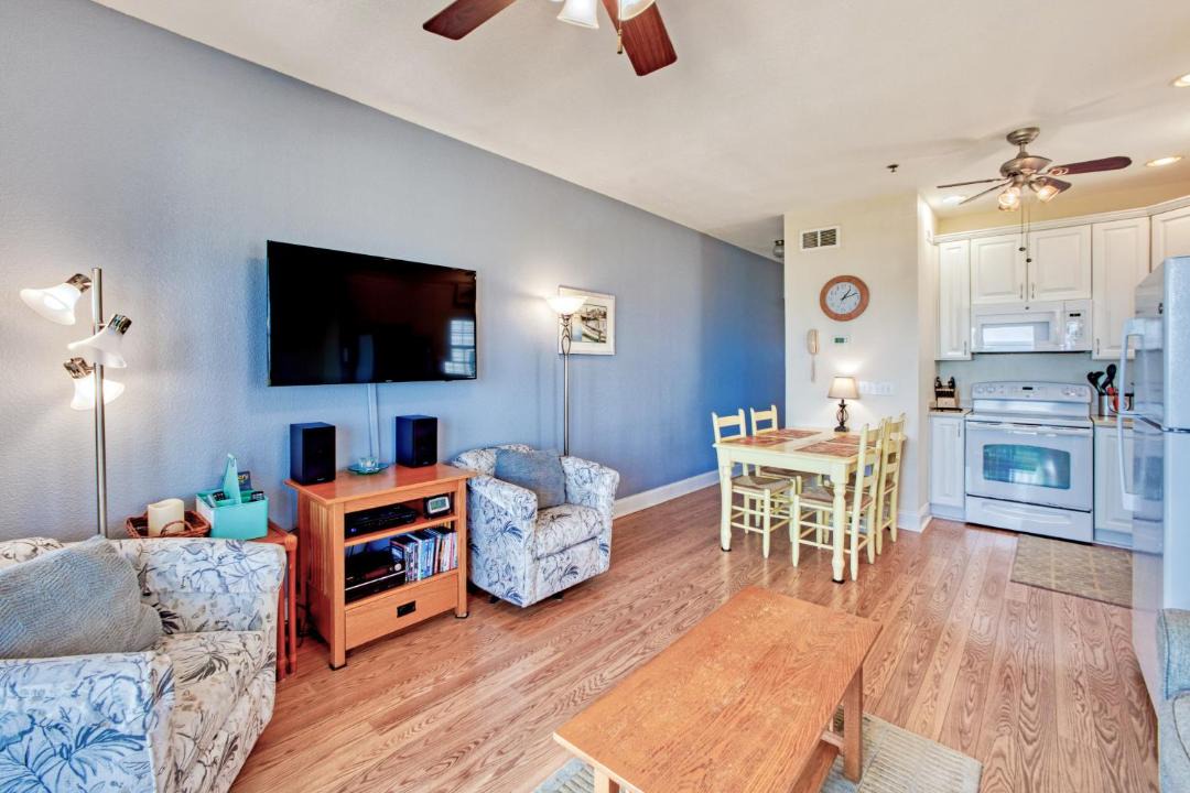 Photo of Livingroom in Hatteras