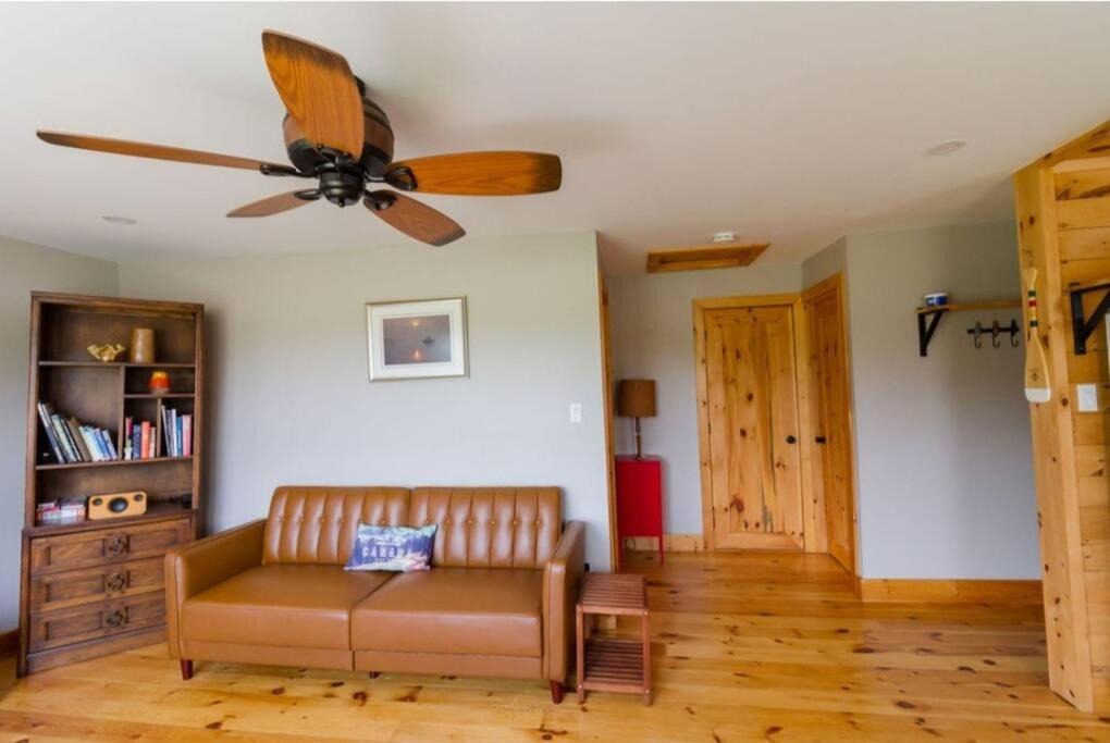 Photo of Livingroom in Prince Edward