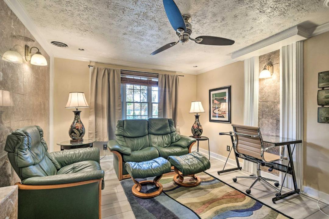 Photo of Livingroom in Greenville