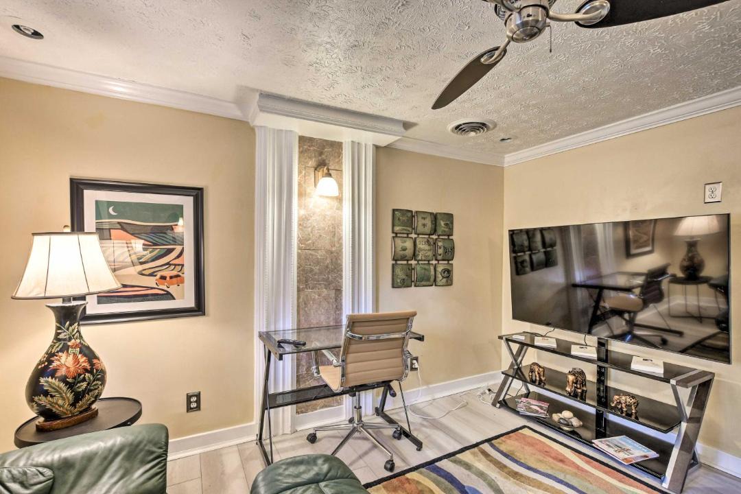 Photo of Livingroom in Greenville