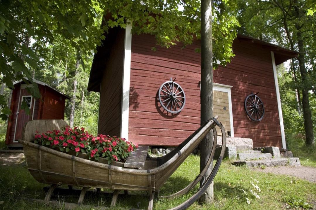 Photo of Buildings in Itainen District