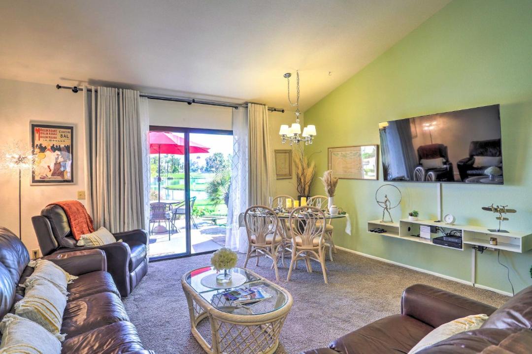 Photo of Livingroom in Palm Desert