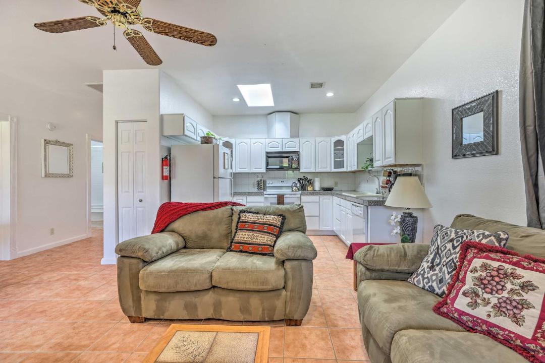 Photo of Livingroom in Eleven Mile Corner