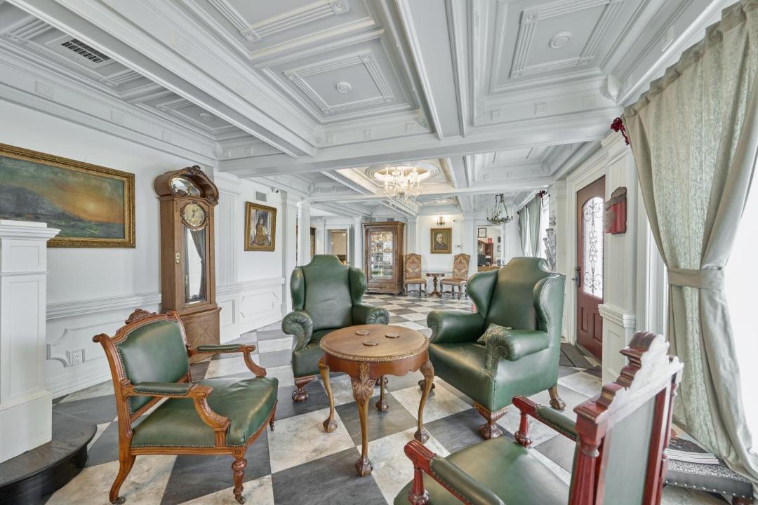 Photo of Livingroom in South Central Houston