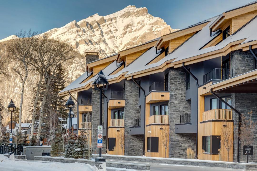 Photo of Others in Banff
