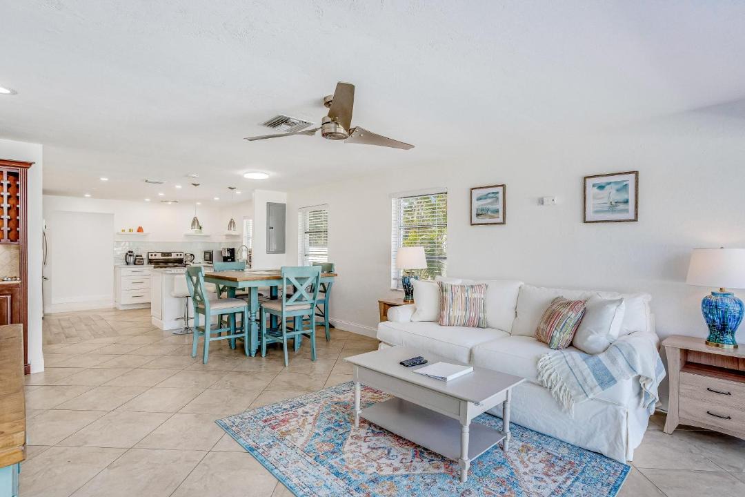 Photo of Livingroom in Naples Park