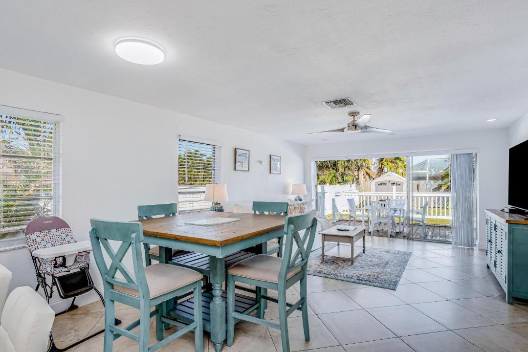 Photo of Livingroom in Naples Park