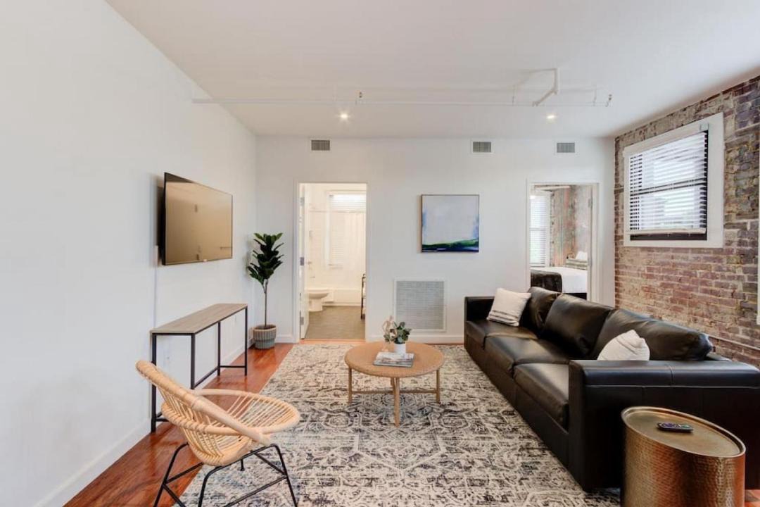 Photo of Livingroom in South Main Historic District