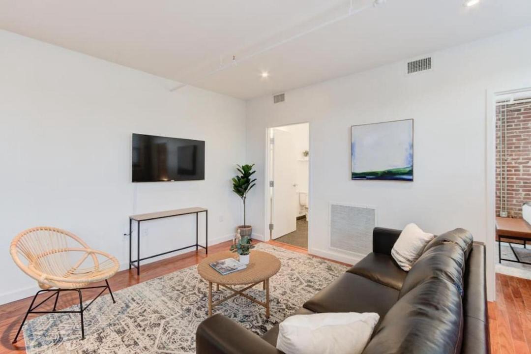 Photo of Livingroom in South Main Historic District