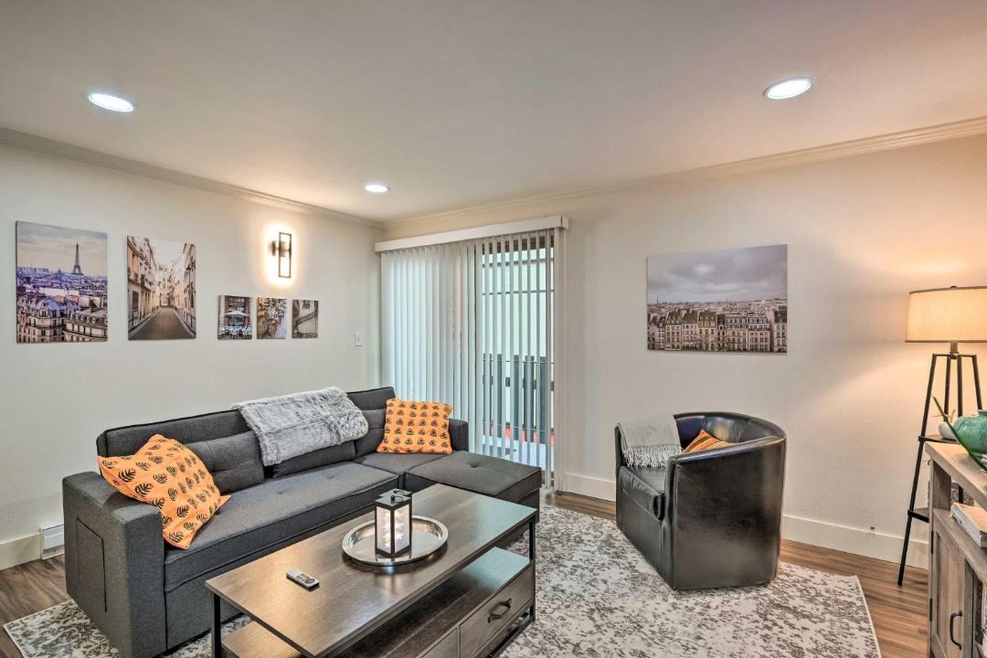 Photo of Livingroom in Ballard