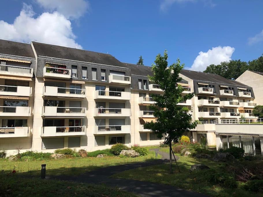 Photo of Buildings in Fontainebleau