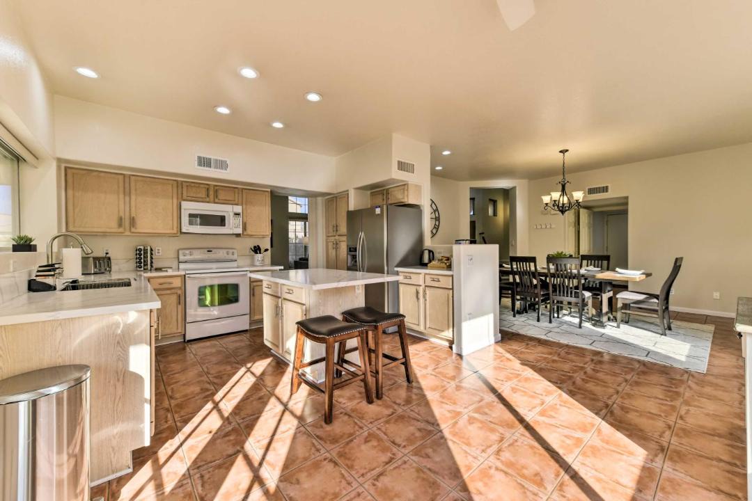 Photo of Livingroom in Gilbert