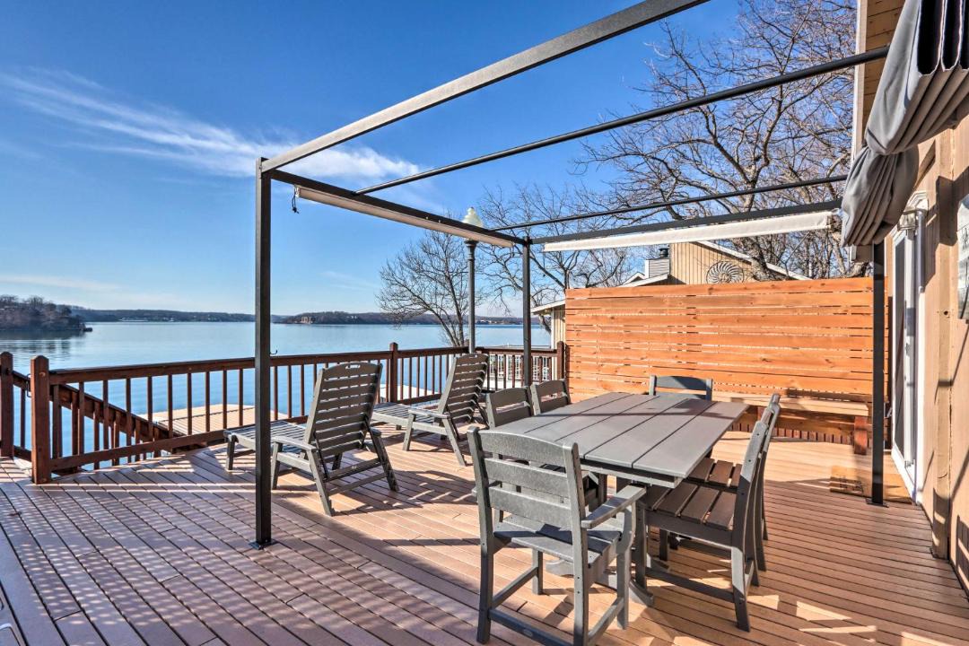 Photo of Patio Balcony in Linn Creek