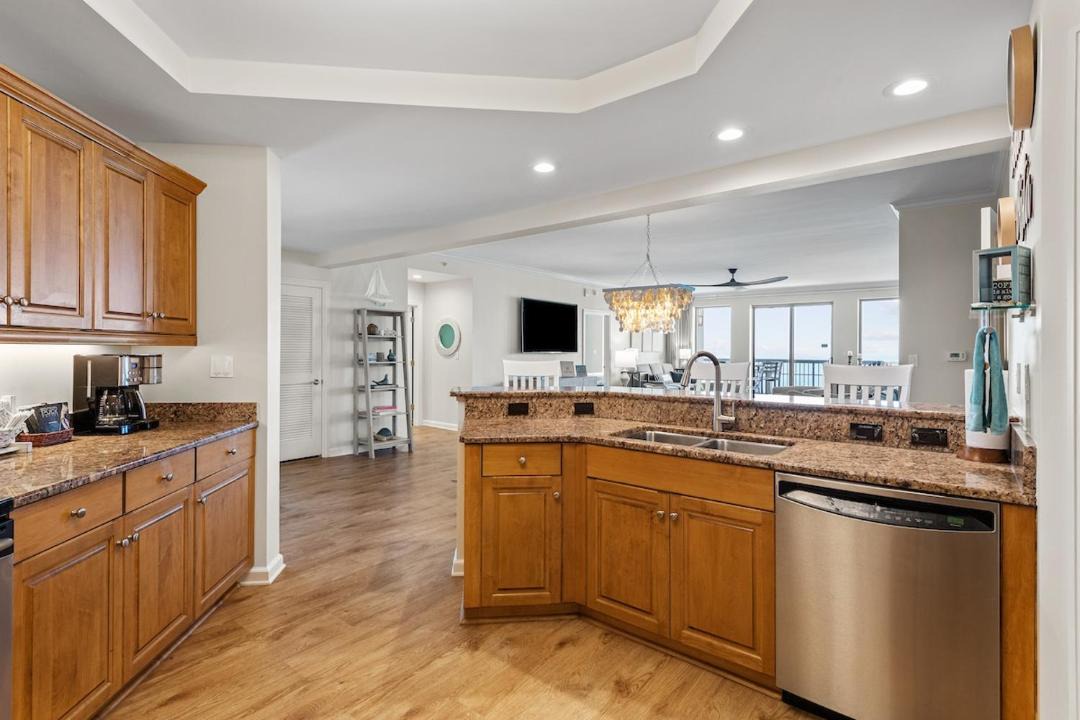 Photo of Kitchen in Arcadian Shores