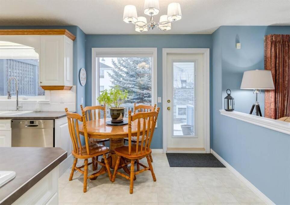Photo of Livingroom in Valley Ridge