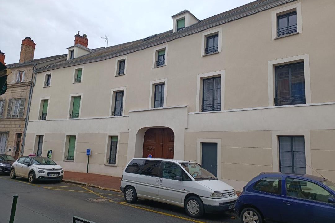 Photo of Buildings in Etampes