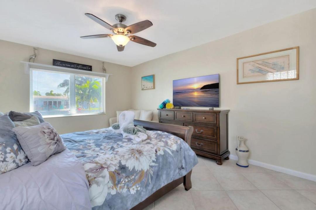 Photo of Bedroom in Deerfield Beach