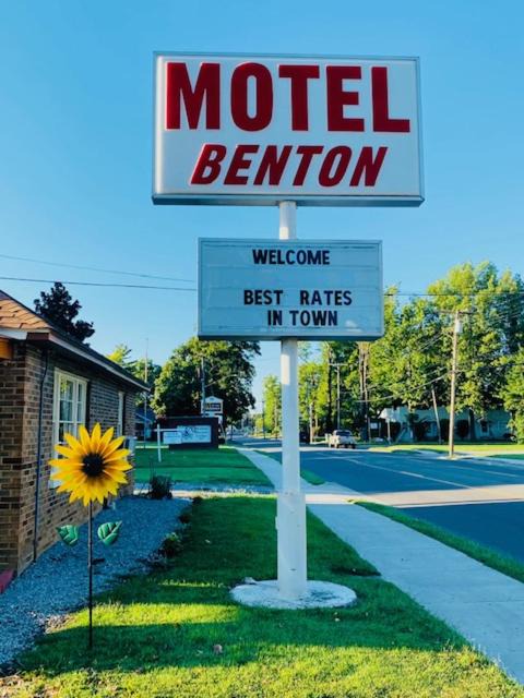 Photo of Others in Benton