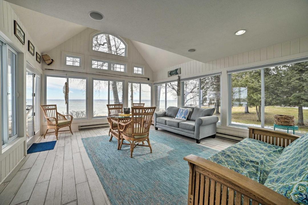 Photo of Livingroom in Northport