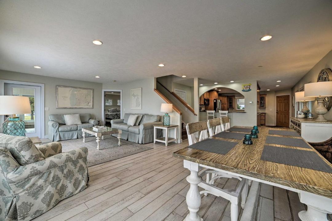 Photo of Livingroom in Northport
