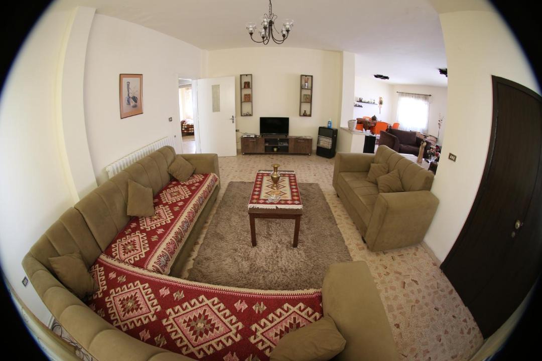 Photo of Livingroom in Madaba