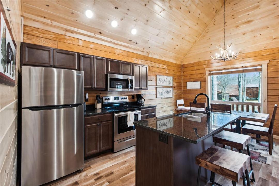 Photo of Kitchen in White Oak Lodge