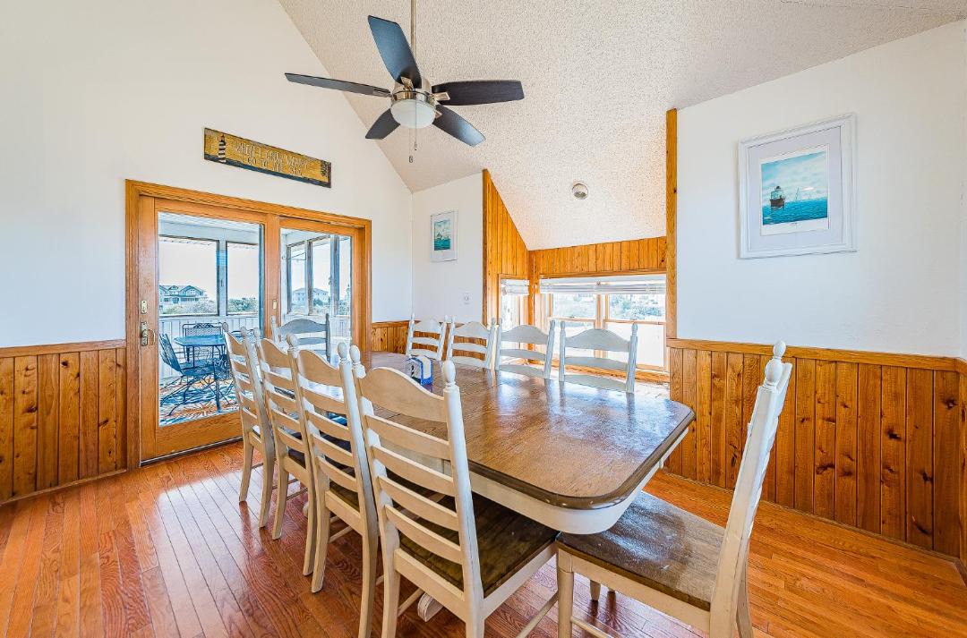 Photo of Others in Whalehead Beach