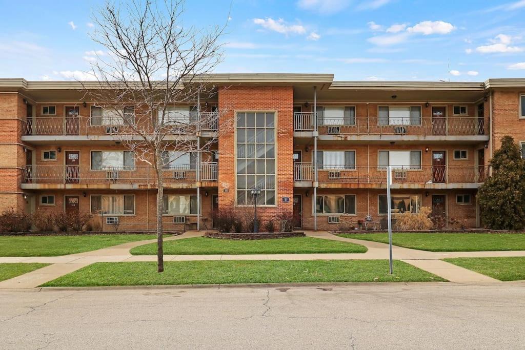 Photo of Others in Arlington Heights