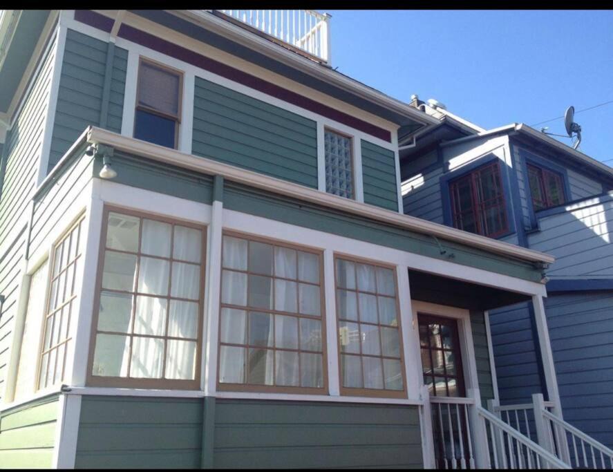 Photo of Buildings in Corbett - Terwilliger - Lair Hill