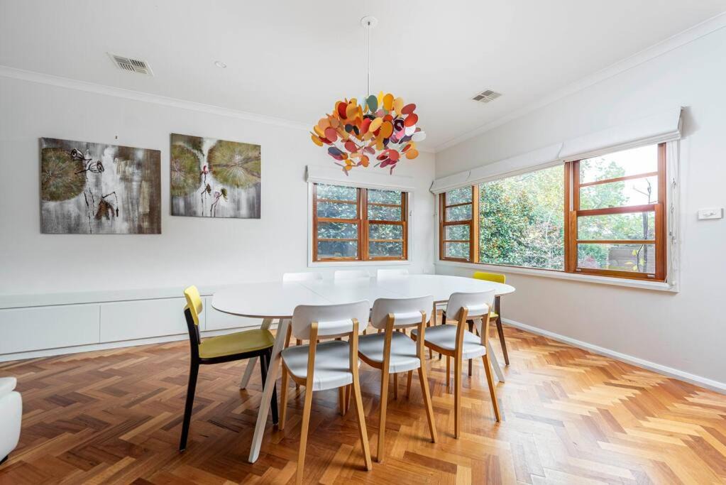 Photo of Others in Narrabundah