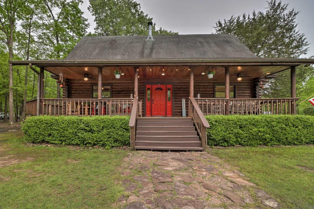 Photo of Buildings in Higden