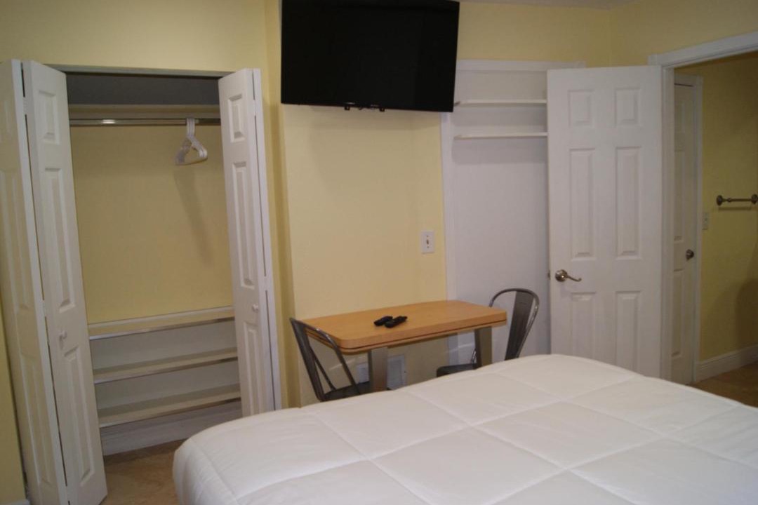 Photo of Bedroom in Miami Gardens