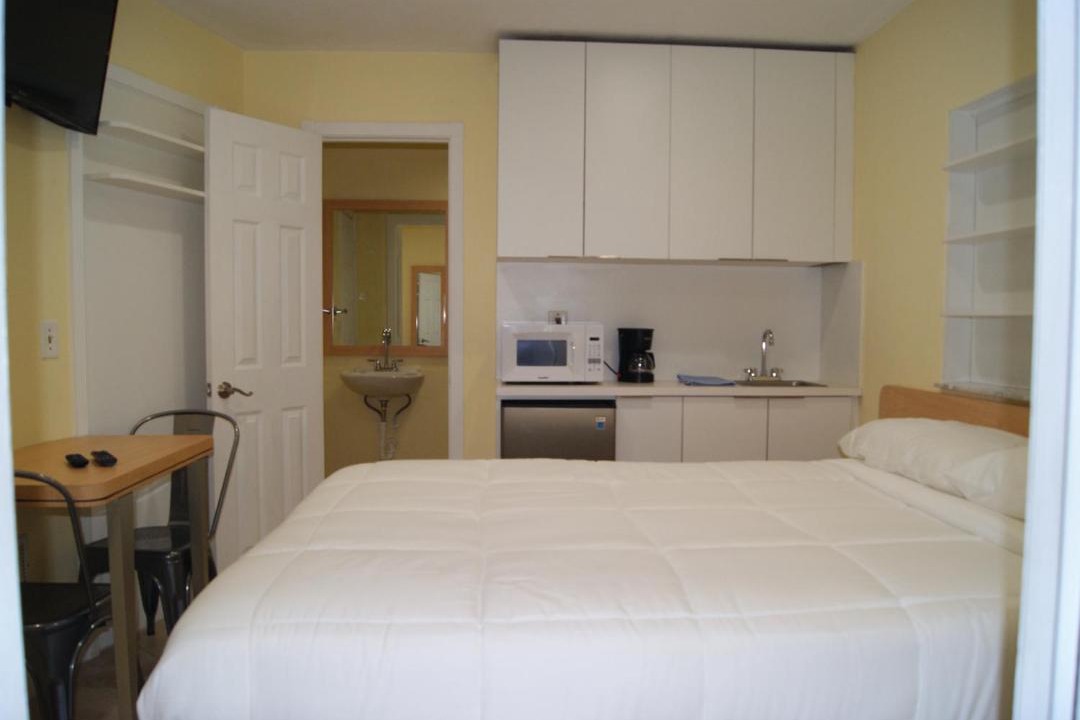 Photo of Bedroom in Miami Gardens