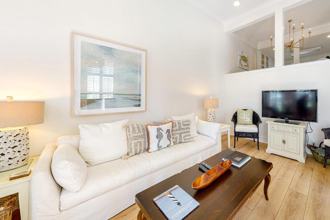Photo of Livingroom in Saint Simons Island