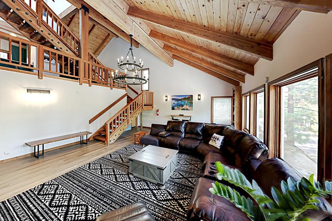 Photo of Livingroom in Country Club Estates