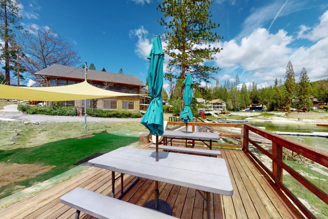 Photo of Patio Balcony in Bass Lake