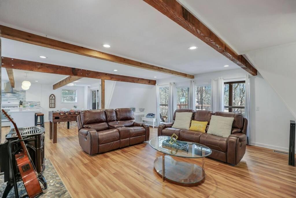 Photo of Livingroom in Pottsboro