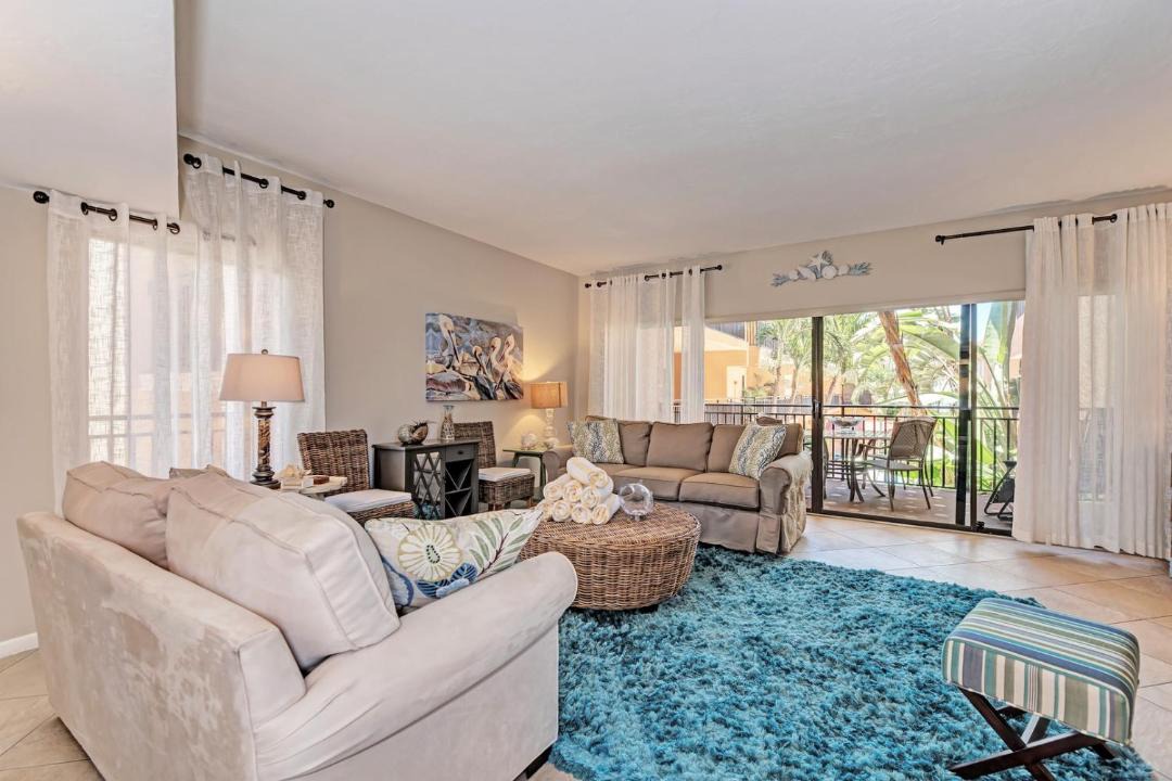 Photo of Livingroom in Holmes Beach