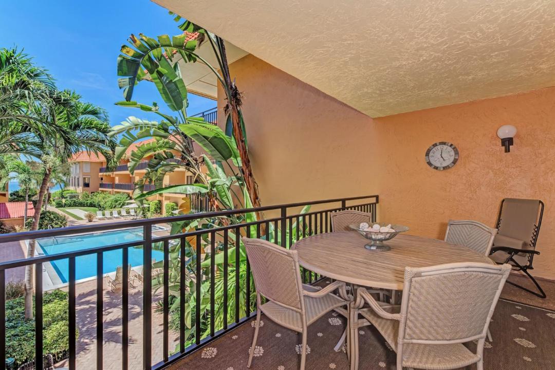 Photo of Patio Balcony in Holmes Beach
