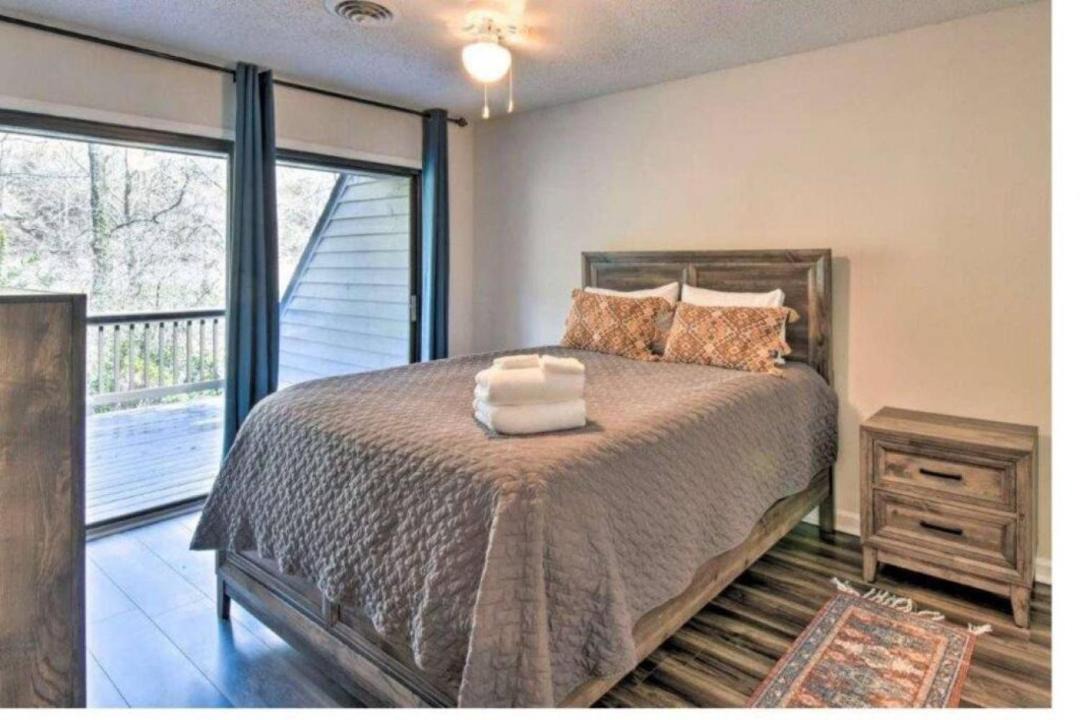 Photo of Bedroom in East Ellijay