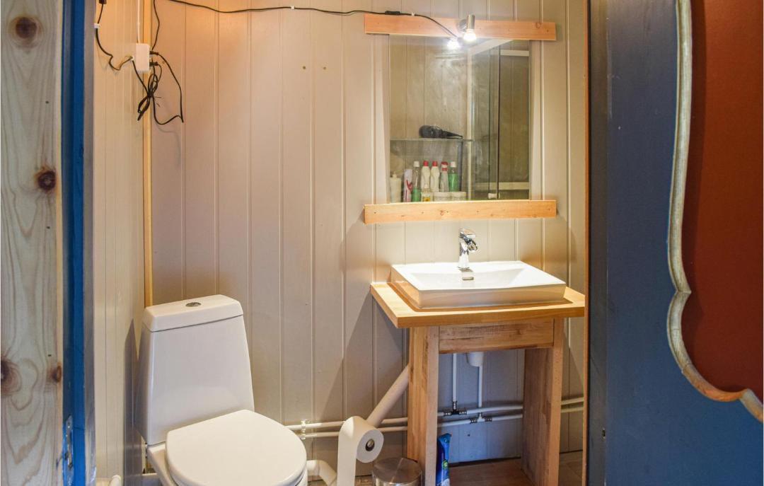 Photo of Bathroom in Lom