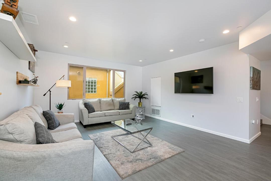 Photo of Livingroom in Crown Point