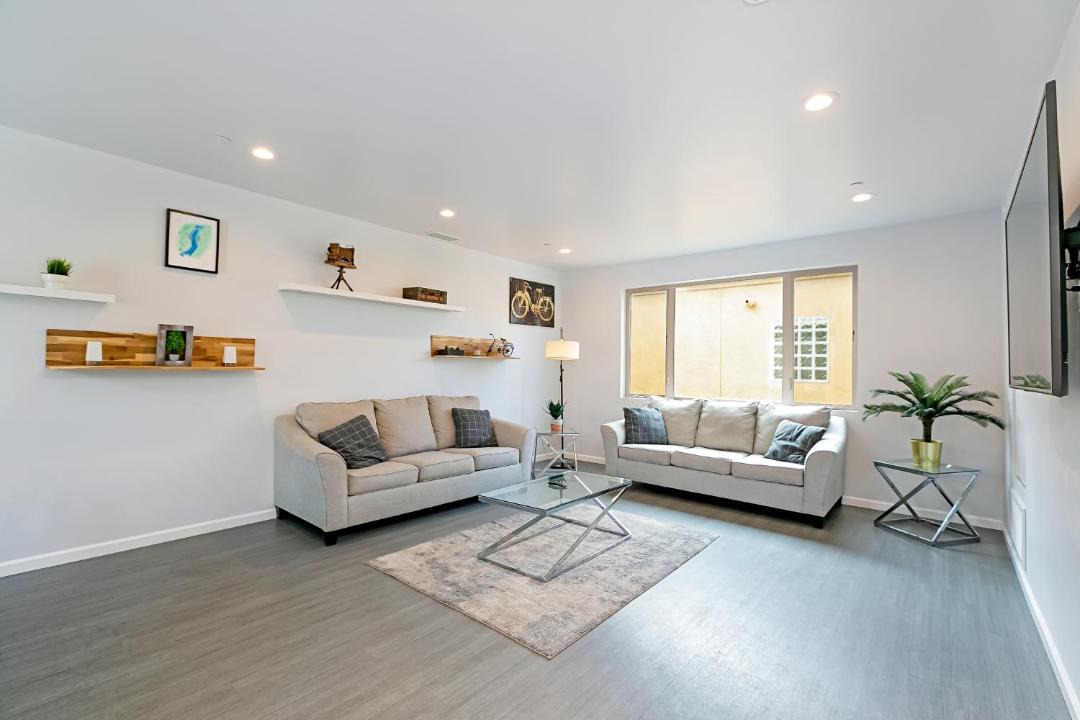 Photo of Livingroom in Crown Point