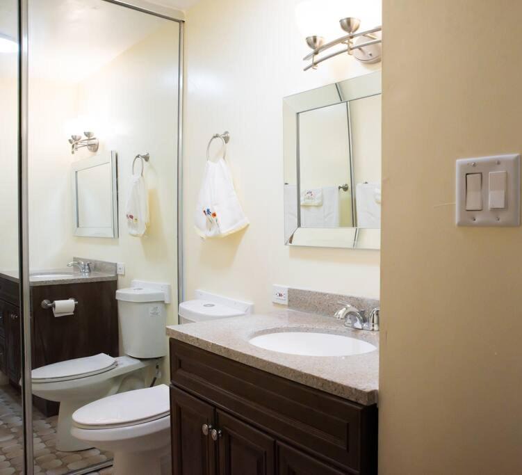 Photo of Bathroom in Hazel Crest