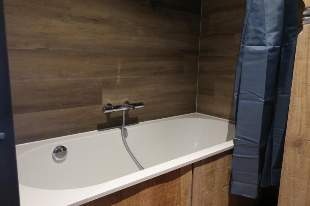 Photo of Bathroom in Lorcy