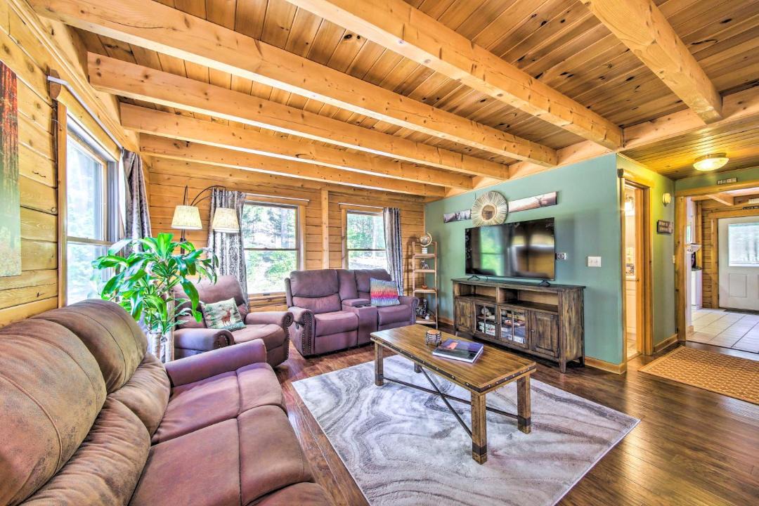 Photo of Livingroom in Gouldsboro